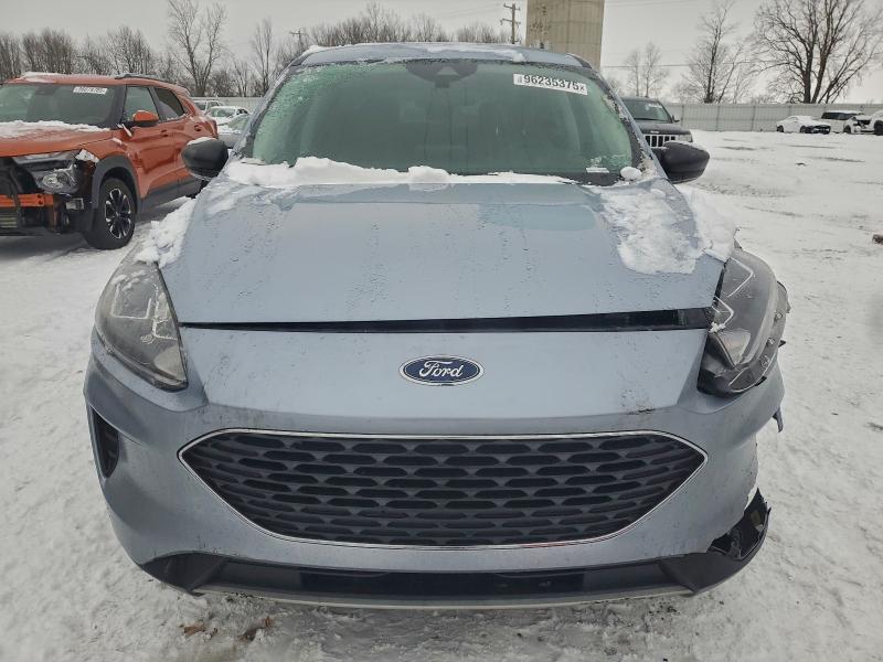 Photo 5 from auction – 2022 FORD ESCAPE SE with VIN 1FMCU9G60NUA95168
