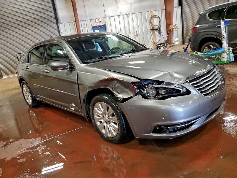 Photo 4 from auction – 2013 CHRYSLER 200 LX with VIN 1C3CCBAB1DN533181