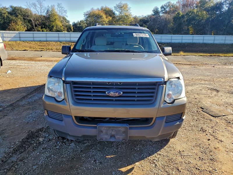 Photo 5 from auction – 2006 FORD EXPLORER X with VIN 1FMEU62EX6ZA09567
