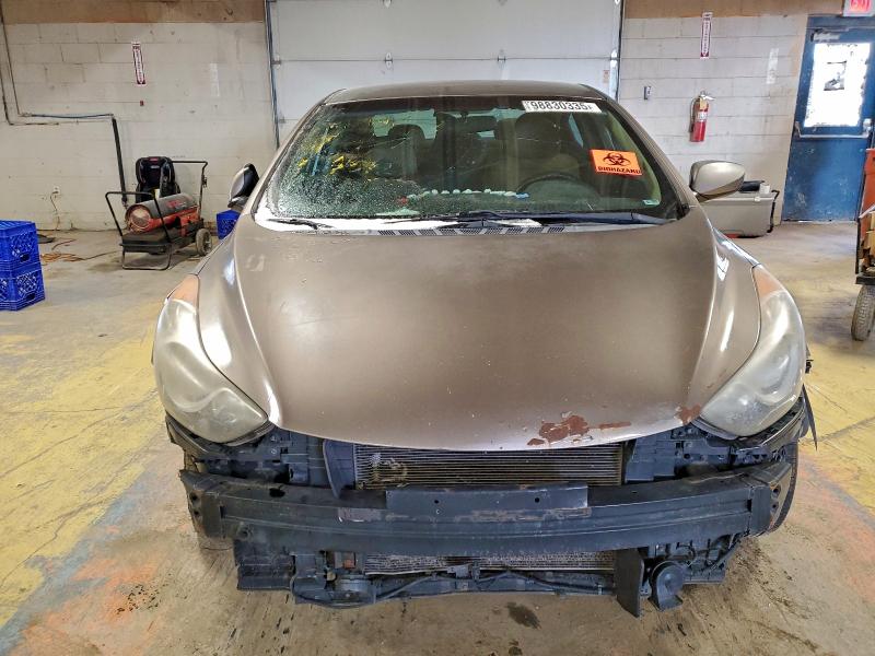 Photo 5 from auction – 2012 HYUNDAI ELANTRA GL with VIN 5NPDH4AE0CH134512
