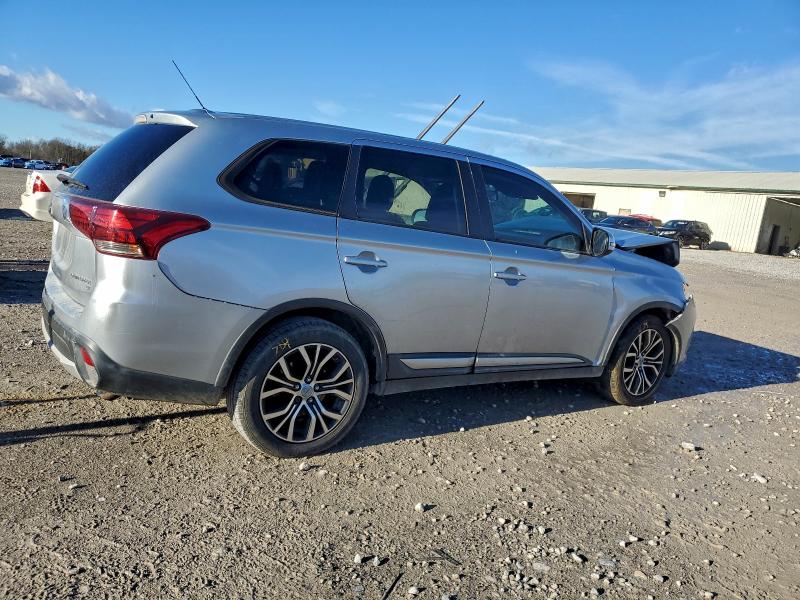 Photo 3 from auction – 2016 MITSUBISHI OUTLANDER with VIN JA4AD3A32GZ018776