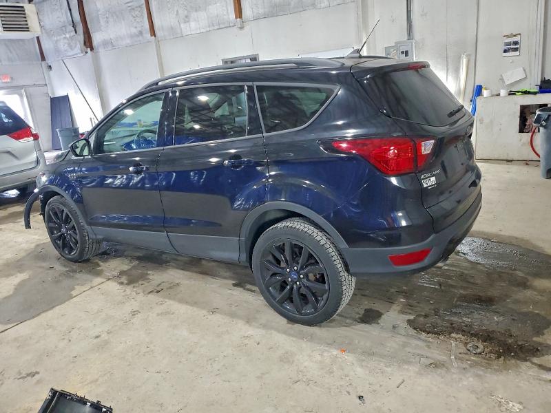 Photo 2 from auction – 2019 FORD ESCAPE SE with VIN 1FMCU0GD2KUA96277
