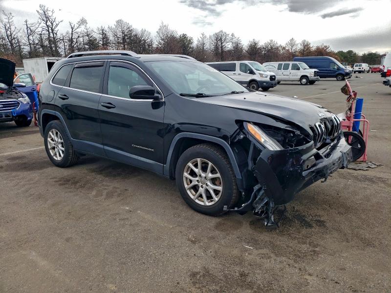 Photo 4 from auction – 2017 JEEP CHEROKEE L with VIN 1C4PJMCB2HW651736