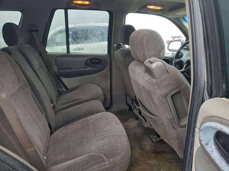 Photo 10 from auction – 2004 CHEVROLET TRAILBLAZE with VIN 1GNDS13S342235833
