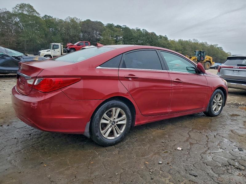 Photo 3 from auction – 2013 HYUNDAI SONATA GLS with VIN 5NPEB4ACXDH679400