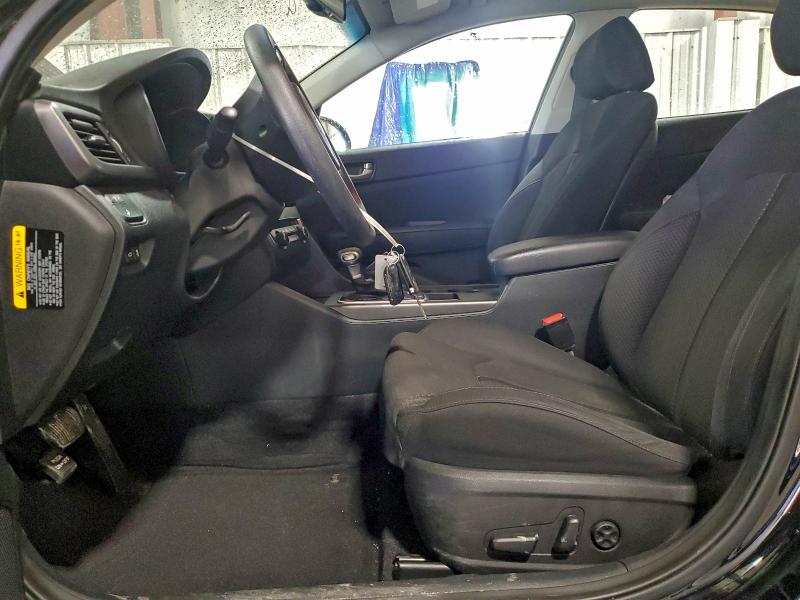 Photo 7 from auction – 2016 KIA OPTIMA LX with VIN 5XXGT4L39GG064517