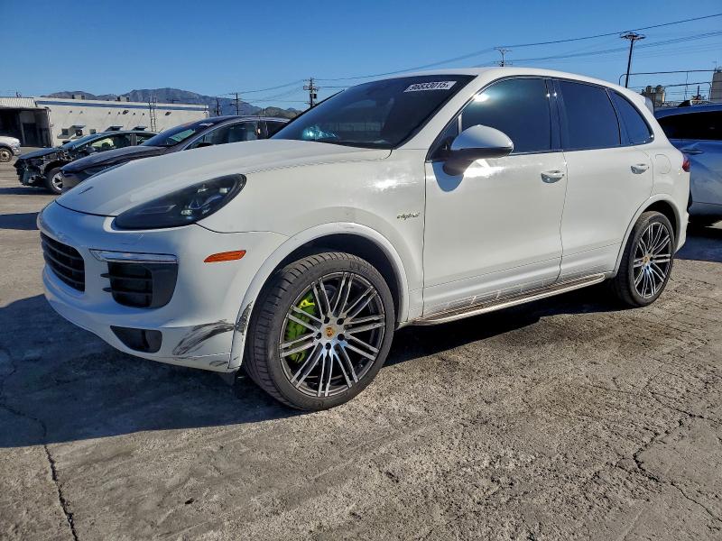 PORSCHE CAYENNE 2017 with VIN WP1AE2A27HLA71612 - Photo from auction