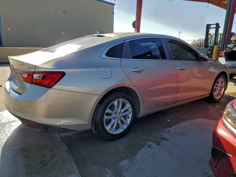 Photo 3 from auction – 2016 CHEVROLET MALIBU LT with VIN 1G1ZE5ST0GF208537