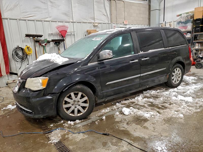 CHRYSLER TOWN & COU 2011 with VIN 2A4RR8DG4BR714090 - Photo from auction