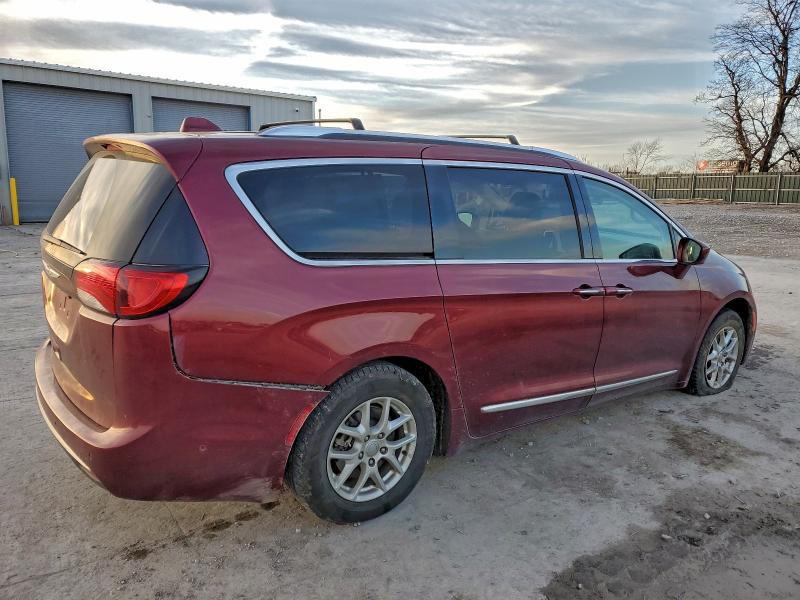 Photo 3 from auction – 2020 CHRYSLER PACIFICA with VIN 2C4RC1BG3LR240720