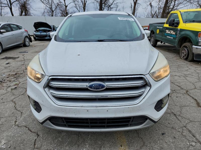Photo 5 from auction – 2017 FORD ESCAPE SE with VIN 1FMCU0GD1HUC68498