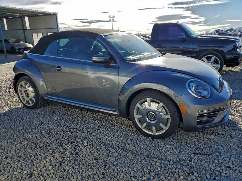 Photo 4 from auction – 2019 VOLKSWAGEN BEETLE S with VIN 3VW5DAAT4KM502385