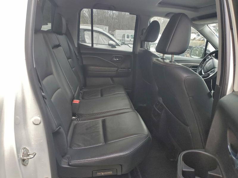 Photo 10 from auction – 2019 HONDA RIDGELINE with VIN 5FPYK3F67KB002317