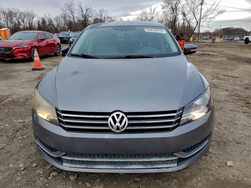 صورة رقم 5 من المزاد - 2014 VOLKSWAGEN PASSAT S مع VIN 1VWAS7A35EC067907