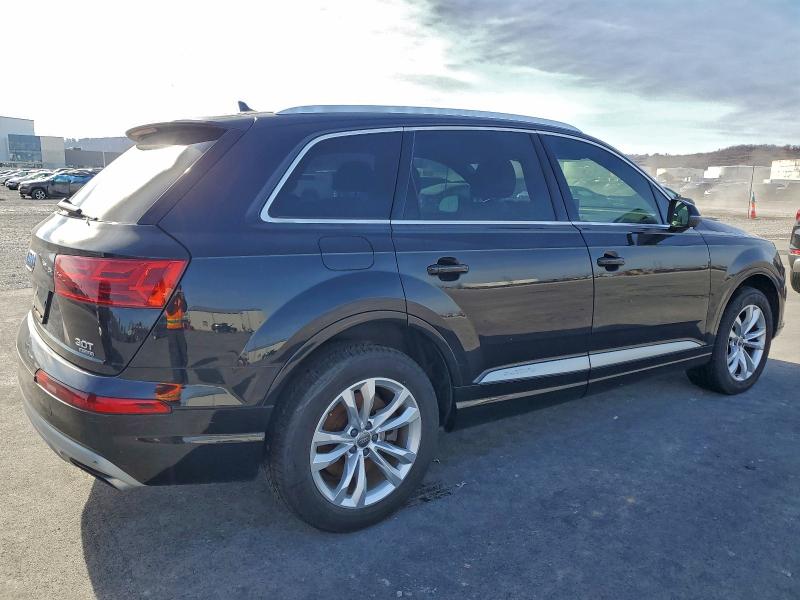 Photo 3 from auction – 2017 AUDI Q7 PREMIUM with VIN WA1LAAF76HD028114