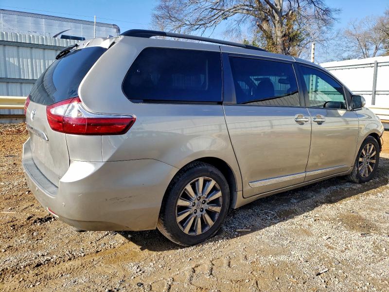 Photo 3 from auction – 2016 TOYOTA SIENNA XLE with VIN 5TDYK3DC1GS739873