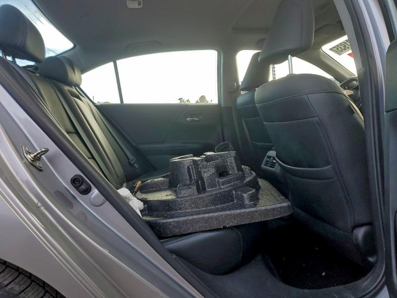 Photo 10 from auction – 2016 HONDA ACCORD with VIN 1HGCR2F86GA088702