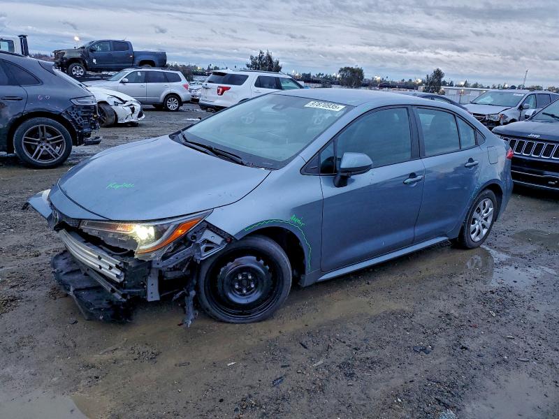 TOYOTA COROLLA LE 2020 with VIN 5YFEPRAE3LP094322 - Photo from auction