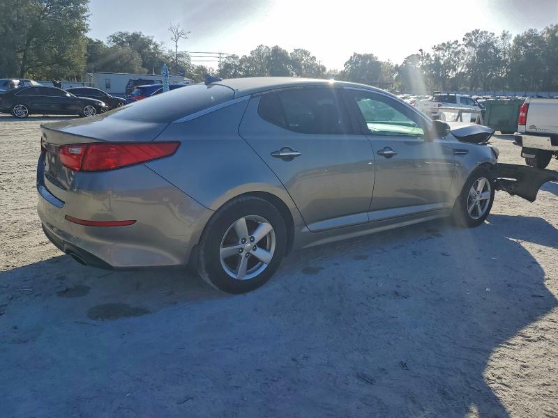 Photo 3 from auction – 2015 KIA OPTIMA LX with VIN 5XXGM4A74FG498460