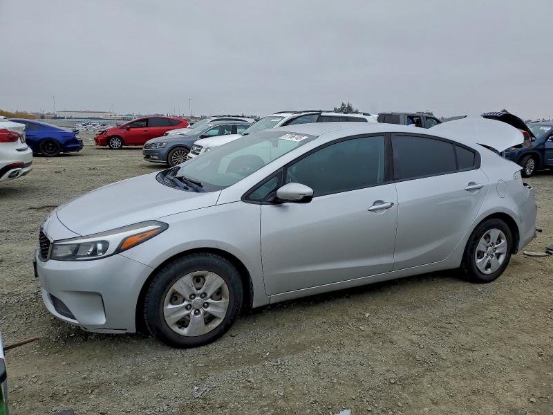 KIA FORTE LX 2018 with VIN 3KPFK4A74JE182978 - Photo from auction