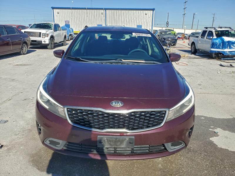Photo 5 from auction – 2017 KIA FORTE LX with VIN 3KPFK4A76HE143545