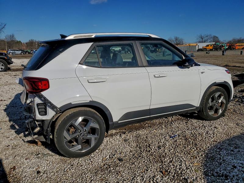 Photo 3 from auction – 2022 HYUNDAI VENUE with VIN KMHRC8A35NU148484