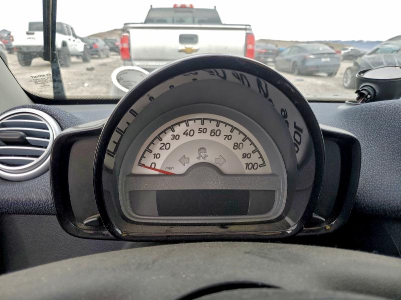 Photo 9 from auction – 2015 SMART FORTWO with VIN WMEEJ9AA8FK829685