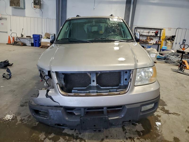 Photo 5 from auction – 2005 FORD EXPEDITION with VIN 1FMPU16505LA42732