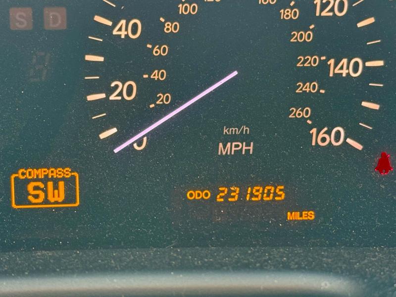 Photo 8 from auction – 2005 LEXUS LS 430 with VIN JTHBN36F250177548