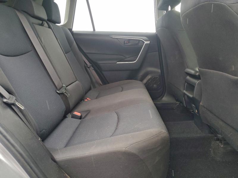 Photo 11 from auction – 2019 TOYOTA RAV4 LE with VIN JTMF1RFV9KD501754