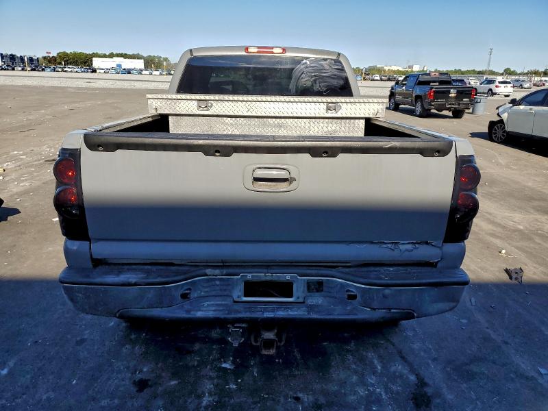Photo 6 from auction – 2003 CHEVROLET SILVERADO with VIN 2GCEC19V131243357