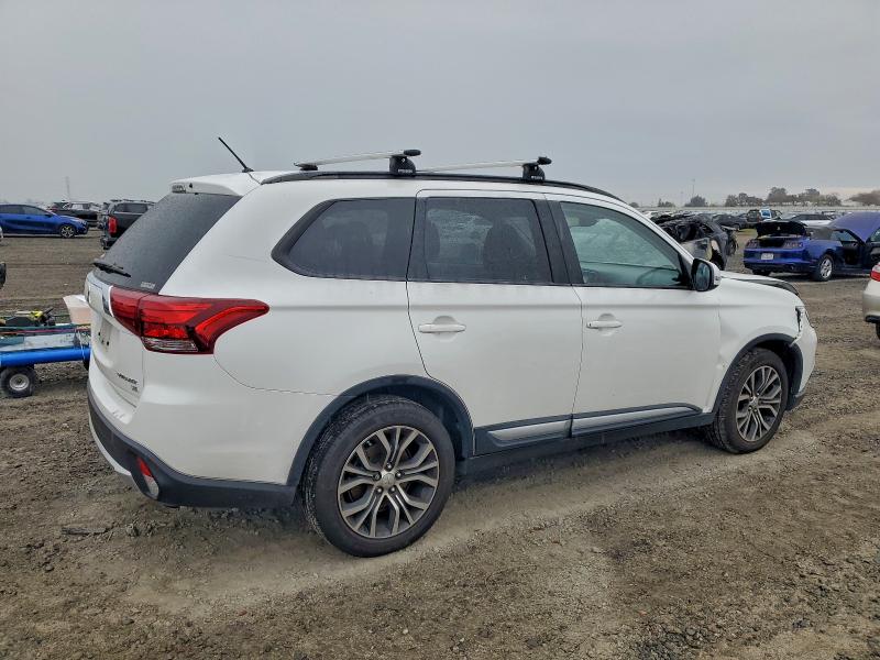 Photo 3 from auction – 2016 MITSUBISHI OUTLANDER with VIN JA4AZ3A36GZ000718