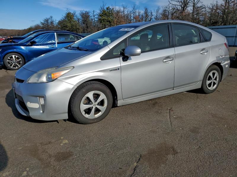 Zdjęcie 1 z aukcji – 2013 TOYOTA PRIUS z VIN JTDKN3DU8D5579322