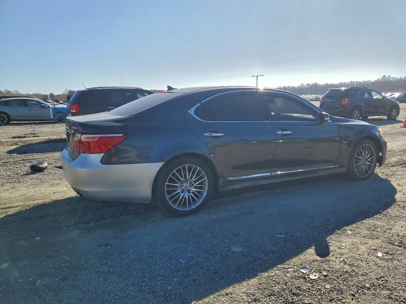 Photo 3 from auction – 2010 LEXUS LS 460 with VIN JTHBL5EF5A5097242