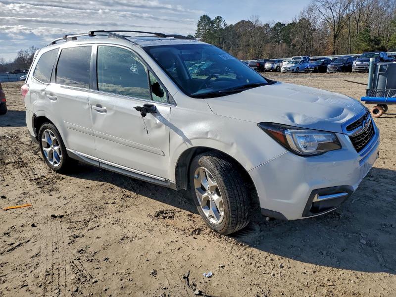 Photo 4 from auction – 2018 SUBARU FORESTER 2 with VIN JF2SJAWC8JH407923