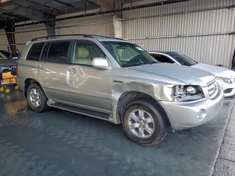 Photo 4 from auction – 2003 TOYOTA HIGHLANDER with VIN JTEGF21A530085126