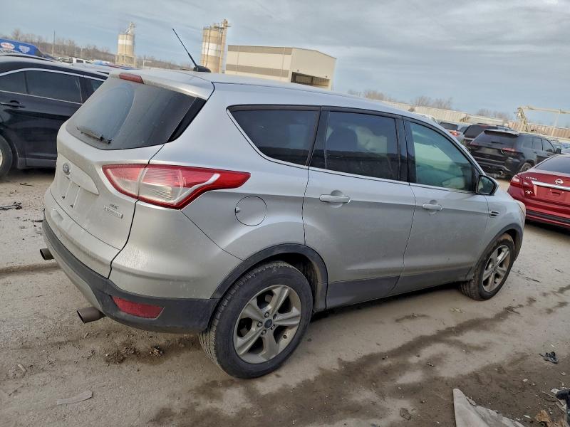 Photo 3 from auction – 2015 FORD ESCAPE SE with VIN 1FMCU0GX1FUA78501