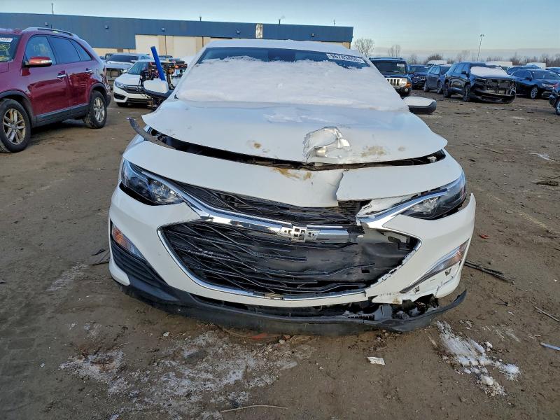 Photo 5 from auction – 2024 CHEVROLET MALIBU RS with VIN 1G1ZG5ST1RF142013