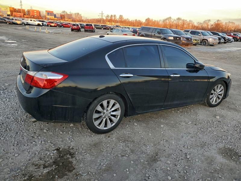 Photo 3 from auction – 2014 HONDA ACCORD EXL with VIN 1HGCR2F88EA239374