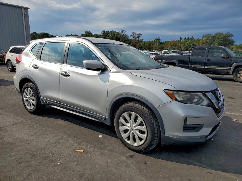 Photo 4 from auction – 2017 NISSAN ROGUE S with VIN KNMAT2MT3HP531899