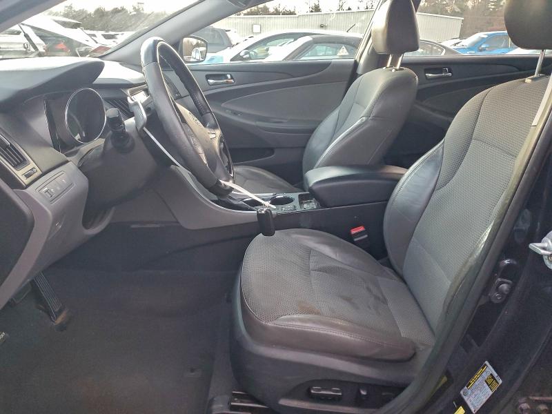 Photo 7 from auction – 2013 HYUNDAI SONATA SE with VIN 5NPEC4AC8DH627681