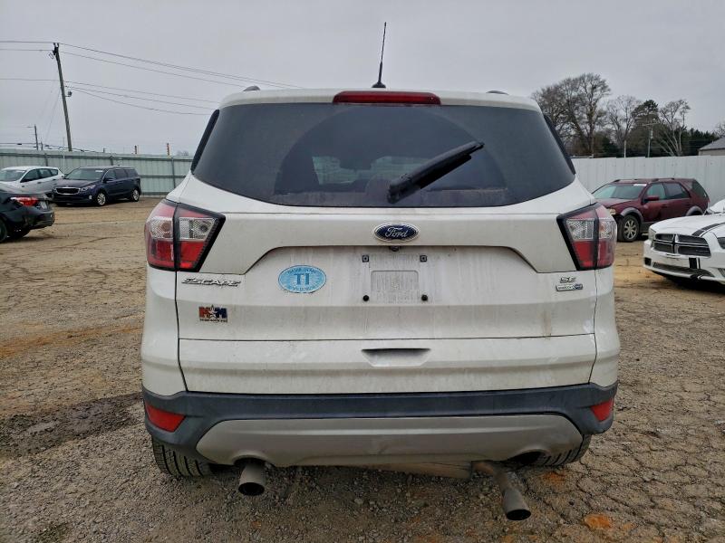 Photo 6 from auction – 2018 FORD ESCAPE SE with VIN 1FMCU9GDXJUB21266