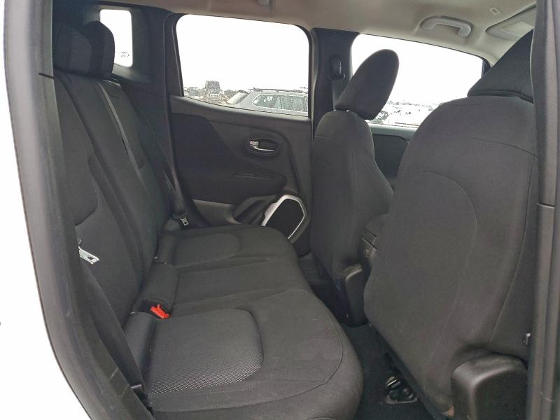 Photo 10 from auction – 2018 JEEP RENEGADE S with VIN ZACCJBAB2JPJ41313