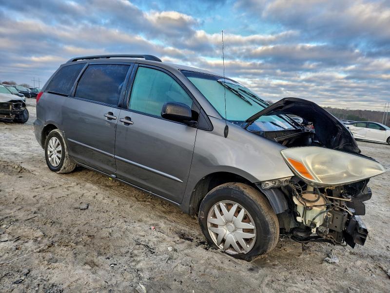 Photo 4 from auction – 2005 TOYOTA SIENNA CE with VIN 5TDZA23C35S248205