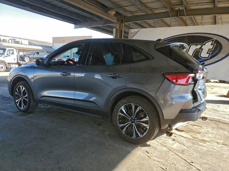 Photo 2 from auction – 2022 FORD ESCAPE with VIN 1FMCU9G62NUB54768