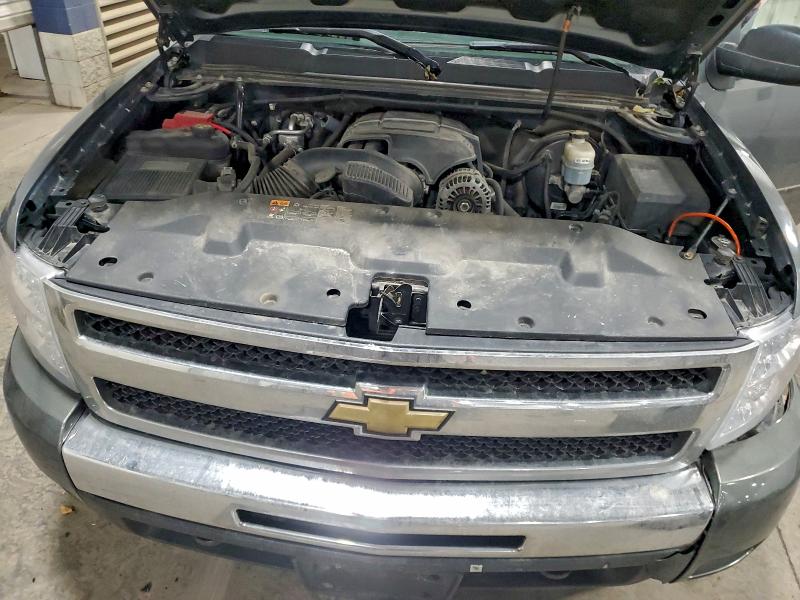 Photo 11 from auction – 2011 CHEVROLET SILVERADO with VIN 1GCRKSE31BZ375572