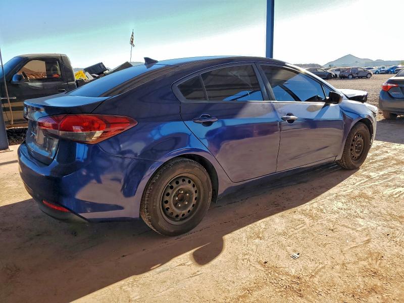 Photo 3 from auction – 2018 KIA FORTE LX with VIN 3KPFK4A74JE252916