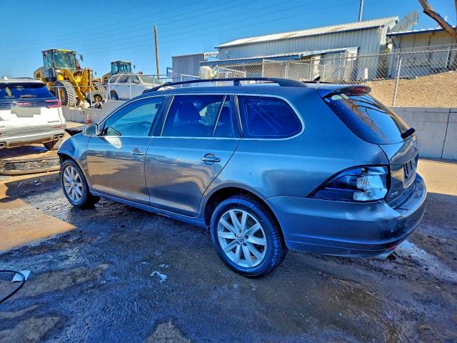 Photo 2 from auction – 2013 VOLKSWAGEN JETTA TDI with VIN 3VWPL7AJ7DM622827
