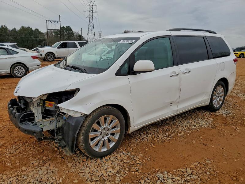 TOYOTA SIENNA XLE 2012 with VIN 5TDDK3DCXCS030951 - Photo from auction