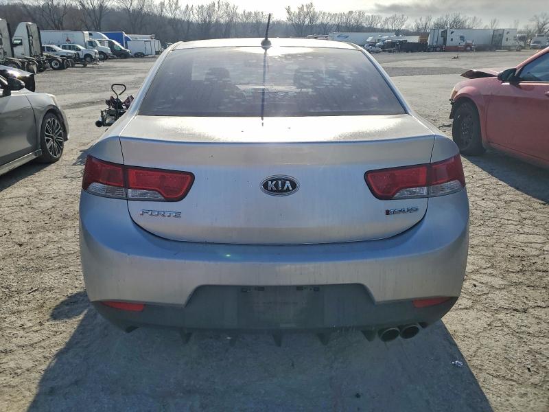 Photo 6 from auction – 2010 KIA FORTE SX with VIN KNAFW6A39A5245921